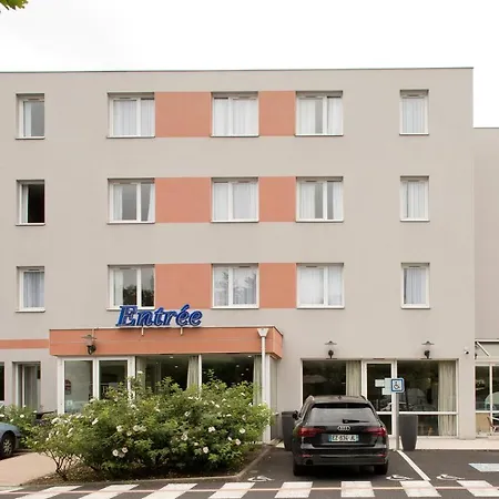 Kyriad Clermont-ferrand-sud - La Pardieu ホテル 3*