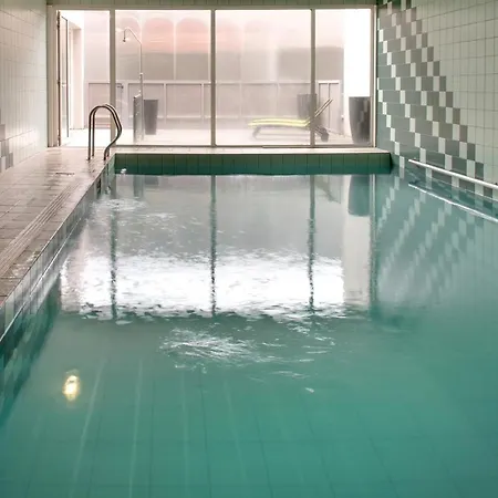 Kyriad Clermont-ferrand-sud - La Pardieu 3* クレルモン・フェラン