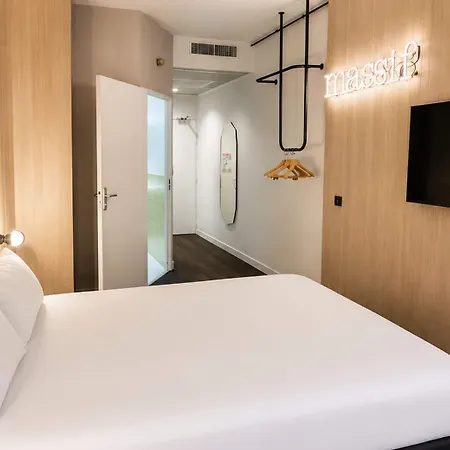 호텔 Ibis Styles Ferrand Sud La Pardieu 3*