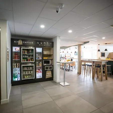 Kyriad Clermont-ferrand-sud - La Pardieu ホテル クレルモン・フェラン