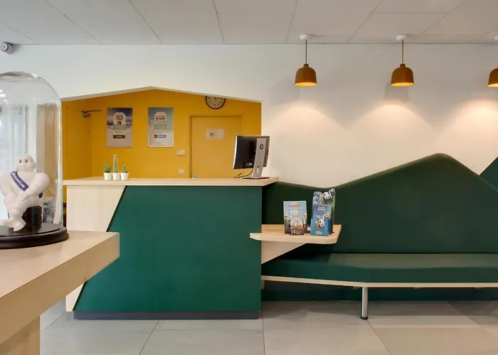 Hotell Kyriad Clermont-ferrand-sud - La Pardieu 3*