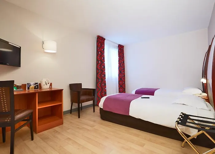 Kyriad Clermont-ferrand-sud - La Pardieu 3*