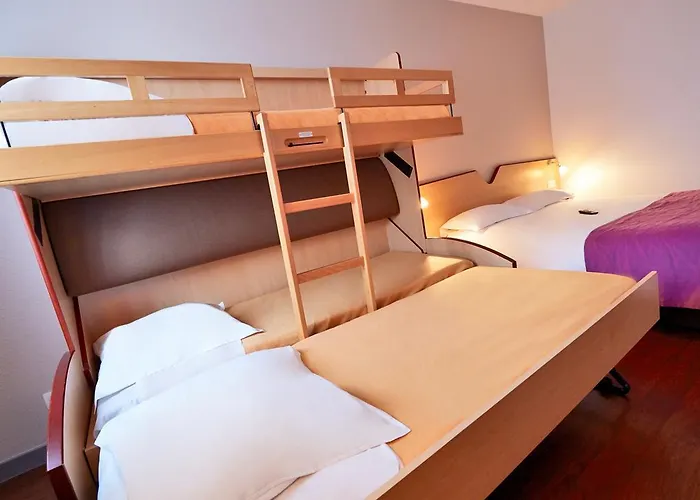 Kyriad Clermont-ferrand-sud - La Pardieu Hotell