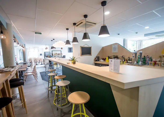 Hotell Kyriad Clermont-ferrand-sud - La Pardieu 3*